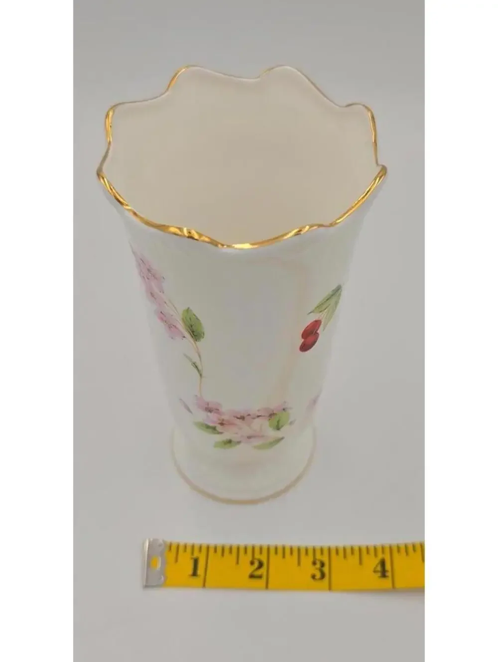 Vintage Aynsley Cherry Blossom Fine Pattern Bone China Vase With Gold Trim 6.5